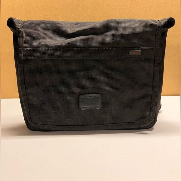 TUMI Black Messenger Bag - Picture 2 of 14